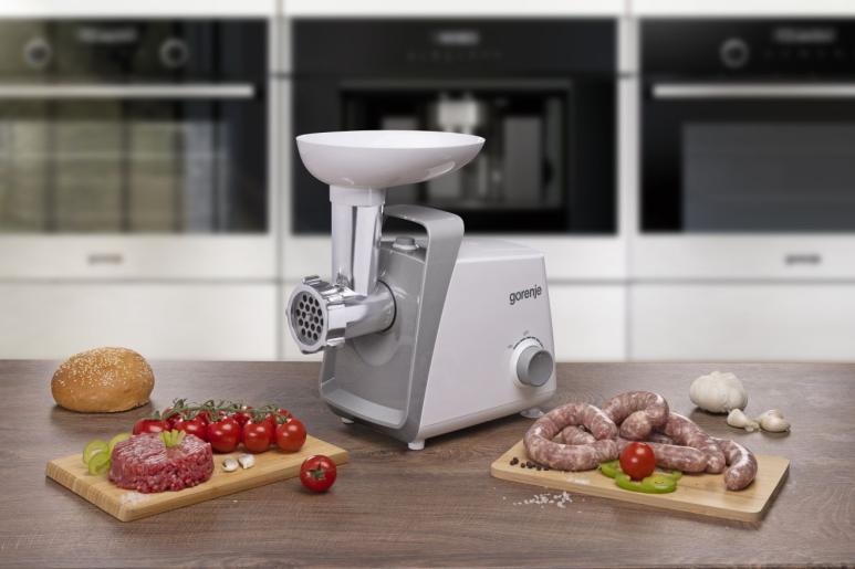 MEAT GRINDER MG1601W GOR