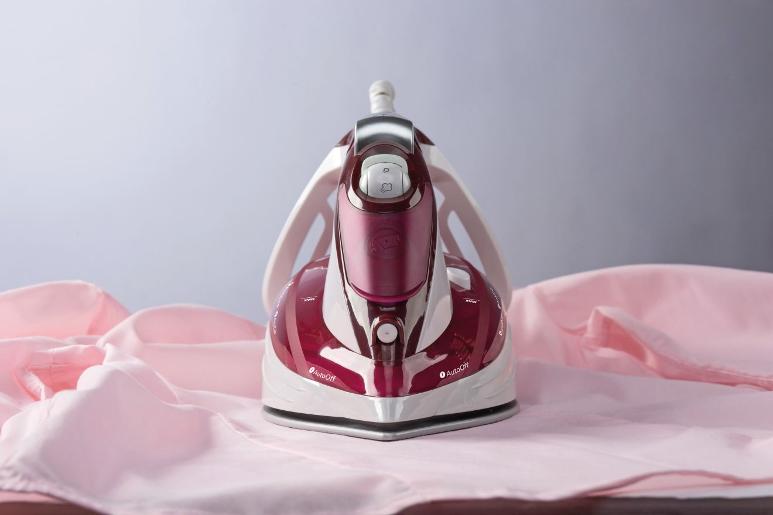 STEAM IRON SIH3000RBC