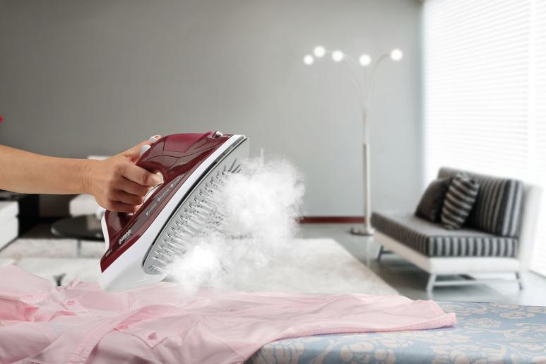 STEAM IRON CORDLESS SICH2200RBC GOR